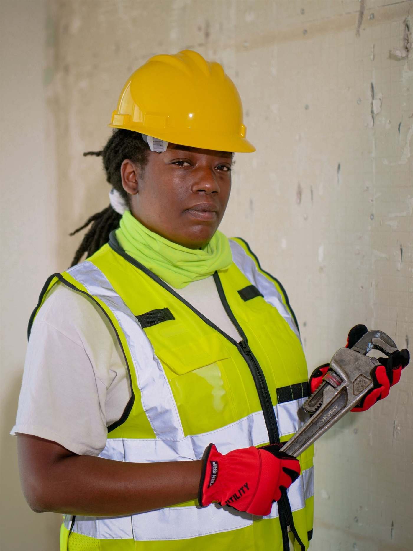 Licensed plumber ready to respond to a Chicago service call
